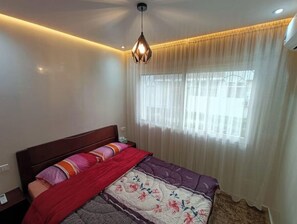 2 Schlafzimmer, Schreibtisch, Bügeleisen/Bügelbrett, kostenloses WLAN