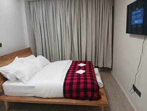 1 多间卧室、熨斗/熨衣板、上网接入、床单