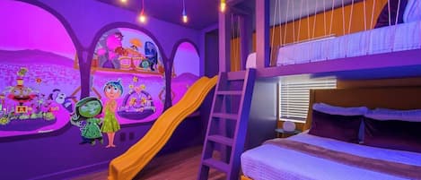 4 habitaciones, tabla de planchar con plancha y wifi gratis