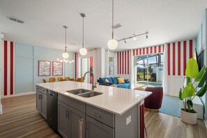 Interior - NEW Avatar Inside Out Pool & StoreyLake Resort (Kissimmee)