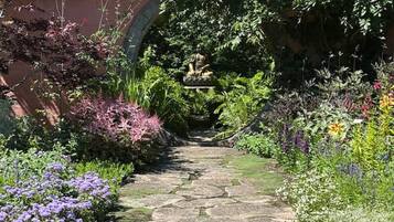Jardines del alojamiento