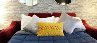 Peaceful King Suite near FSAC & Proactive Sports w/ Gym Access & 1 Gig WiFi