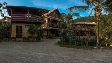 Façade de lâhĂ©bergement