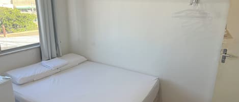 Triple Room, Beach View | Free WiFi