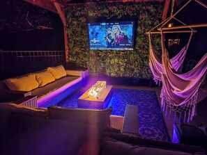 Smart-tv, pejs, videospil, videobibliotek