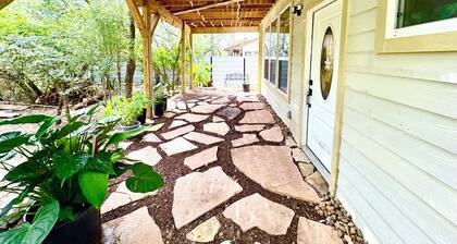 Cozy urban oasis