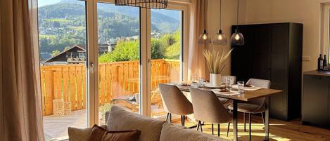 Smart TV, video games