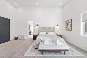 4 bedrooms, WiFi, bed sheets - Amazing 3-bedroom house in Fairbanks (Fairbanks)