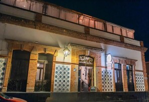 Ảnh chưa phân loại, 2 trong số 26 ảnh, nút