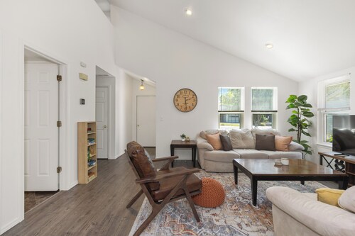 Funky 3BR in Central Boise