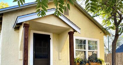 Vintage Charm Meets Modern Comfort~Pet Friendly