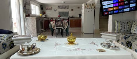 تناول الطعام