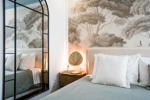 2 soverom, skrivebord, strykejern/-brett og wi-fi (inkludert)