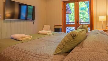 2 chambres, bureau, Wi-Fi gratuit, draps fournis