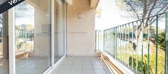 T2 apartment with balcony / pool