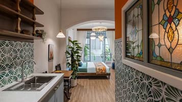 Een bureau, gratis wifi