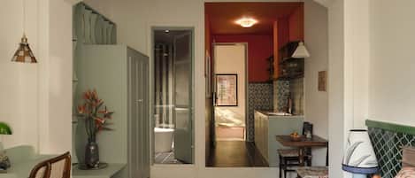 Deluxe Apartment, City View | Desk, free WiFi