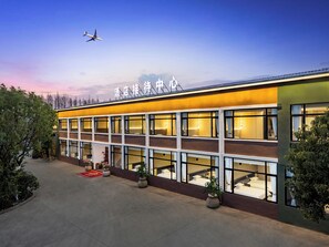 Exterior -  珠珠酒店（上海浦东国际机场店） (Shanghai)