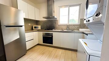 Fridge, microwave, coffee/tea maker, toaster