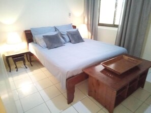 4 bedrooms, iron/ironing board, free WiFi, bed sheets