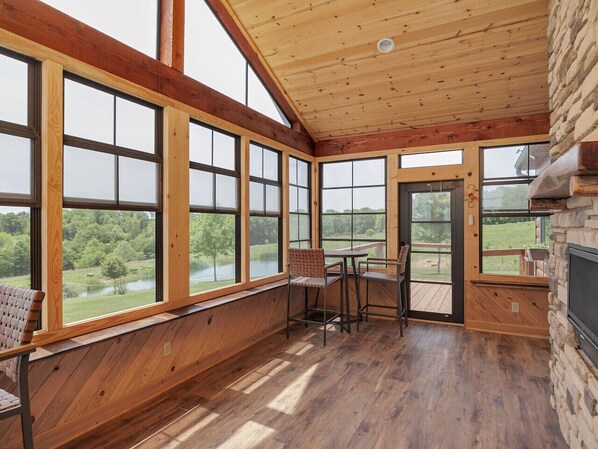 Interior - Selah Hills Ranch-Queen Suite (Agency)
