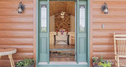 Selah Hills Ranch-Queen Suite