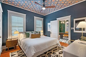 4 chambres, fer et planche à repasser, lit parapluie, Wi-Fi gratuit