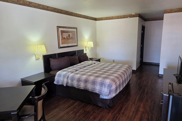Basic Single Room | WiFi (free), bed sheets