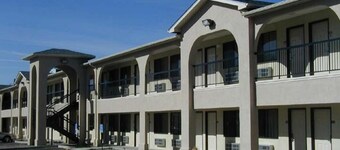 American Inn & Suites