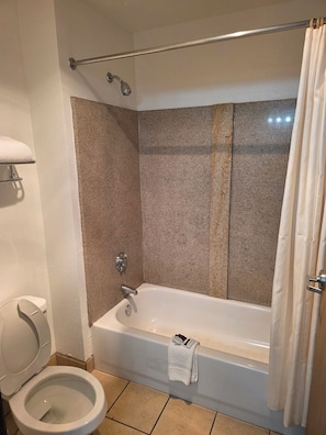 Towels, soap, shampoo, toilet paper
