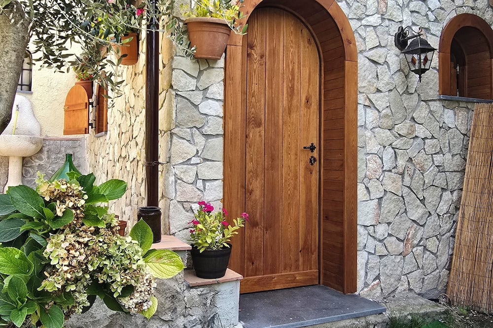 Tramonti Divini Amalfi Country House