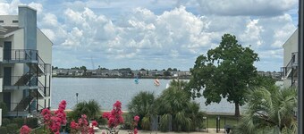 Charming 2Bd. waterfront living, pool, fitness rm. in serene Slidell