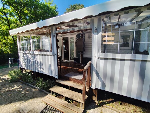 Exterior detail - Mobile home for rent in La Tremblade near Ile d'Oléron (La Tremblade)