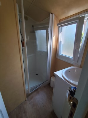 Shower, toilet paper
