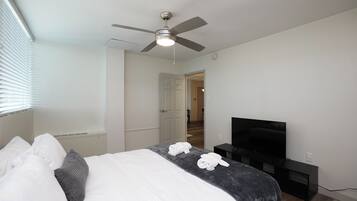 2 bedrooms, WiFi, bed sheets