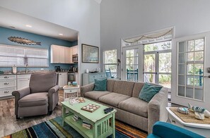 House, Multiple Beds, Patio, Golf View (34 Davis Love) | Living area