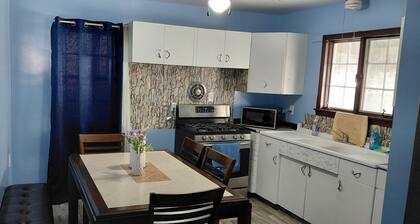 Nightangle Nest - townhome with 2 king bed