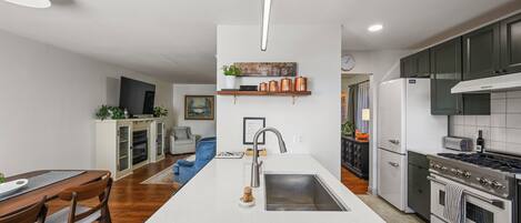 Microwave, stovetop, dishwasher