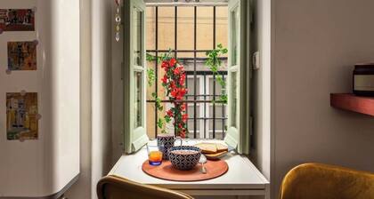 Charming 1-bedroom cottage in adorable Lisbon center with AC - Casa Aurora