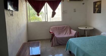 Charming bed & breakfast in wonderful Q.R. with AC