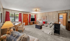 Ferienhaus, Mehrere Betten, Terrasse (419 Tarpon) | Wohnbereich