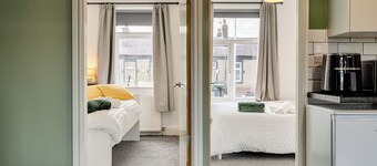 The Old Bike Cabin- Flat 2
Bright and modern two bed apartment!