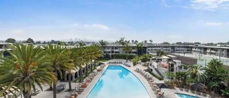 Outdoor pool, a heated pool