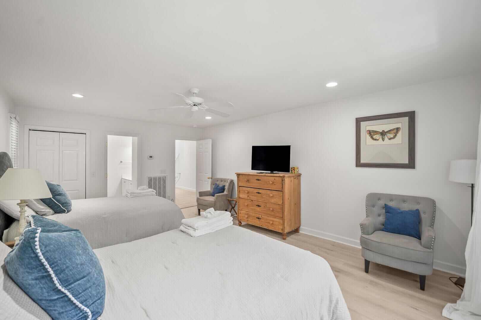 House, Multiple Beds, Balcony, Ocean View (723 Seahorse Rd)