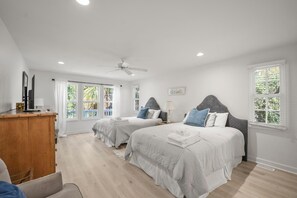 Ferienhaus, Mehrere Betten, Balkon, Meerblick (723 Seahorse Rd) | 5 Schlafzimmer, individuell dekoriert, individuell eingerichtet