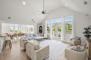 House, Multiple Beds, Balcony, Ocean View (723 Seahorse Rd) | Living area | 42-inch flat-screen TV with digital channels