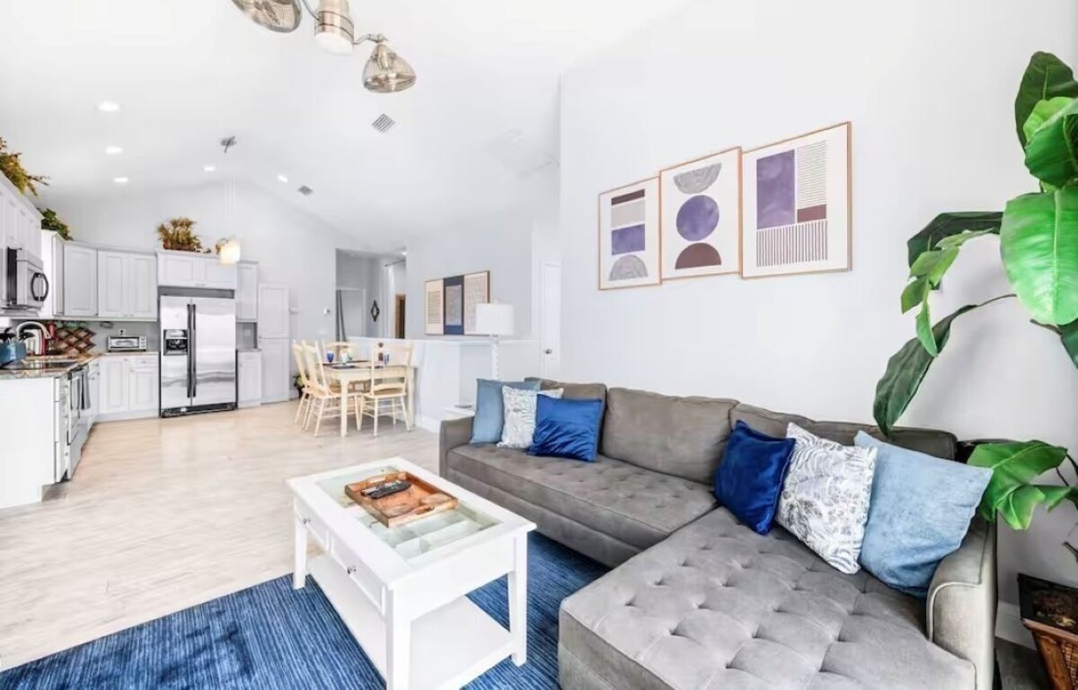 Photo 6 of Riberia Riviera. A charming spacious 3/2 in heart of Old City