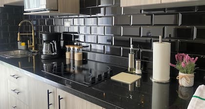 101 Charming 2-bedroom apartment in welcoming Palmerola with AC