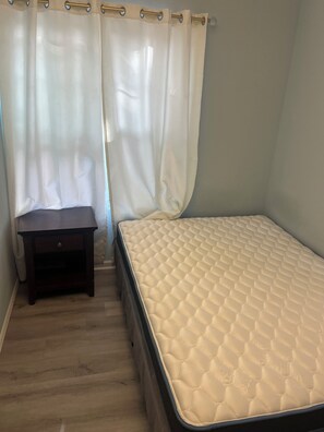 1 室のベッドルーム、WiFi、ベッドシーツ