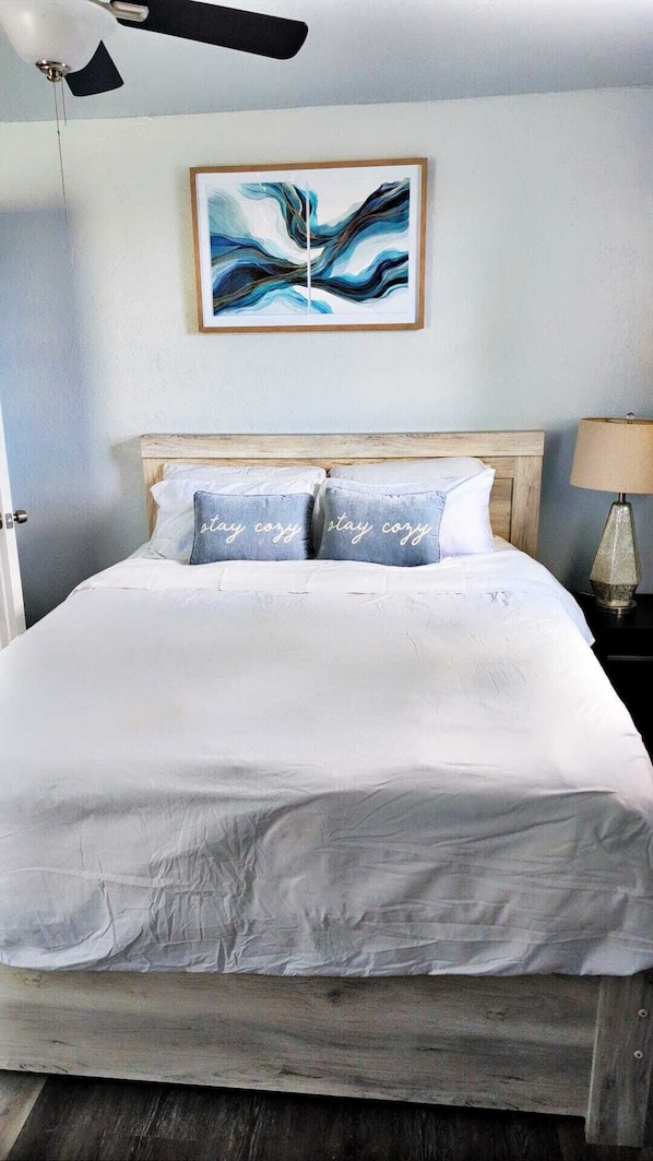 3 bedrooms, iron/ironing board, Internet